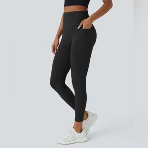 Women's Black High-Waisted LeggingsHALARA SoCinched High Waisted Scrunch Butt Li